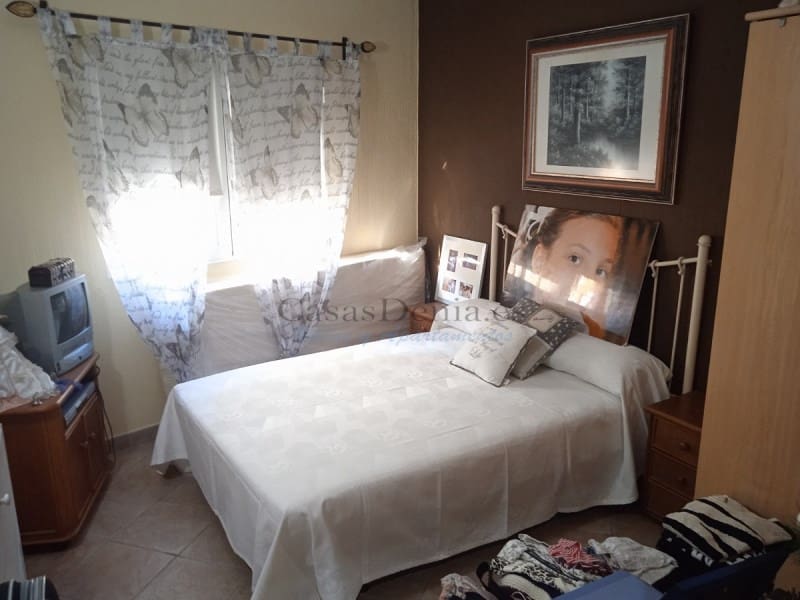 3 quarto Casa em Banda para venda em Pego com garagem - 280 000 € (Ref: 8091564)