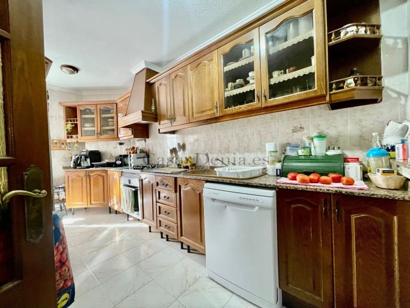 3 sypialnia Willa na sprzedaż w Denia z garażem - 598 000 € (Ref: 8155367)