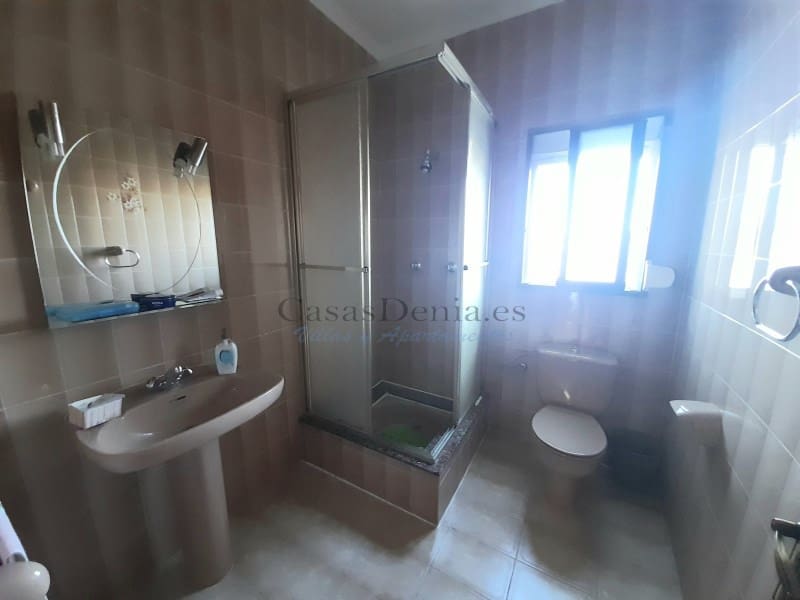 7 chambre Villa/Maison à vendre à Denia avec piscine - 525 000 € (Ref: 8155368)