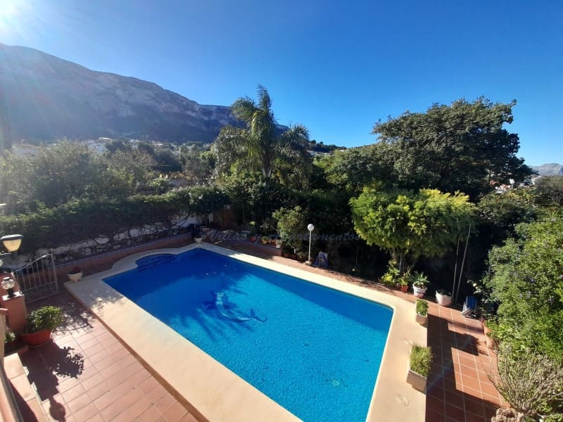 7 chambre Villa/Maison à vendre à Denia avec piscine - 525 000 € (Ref: 8155368)