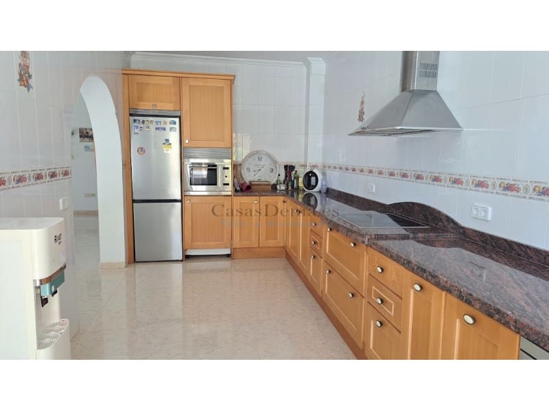 4 soverom Villa til salgs i Altea la Vella med garasje - € 1 500 000 (Ref: 8545045)