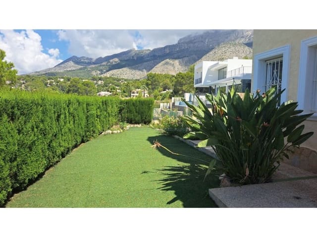 Chalet de 4 habitaciones en Altea la Vella, Altea en venta con garaje - 1.500.000 € (Ref: 8545045)