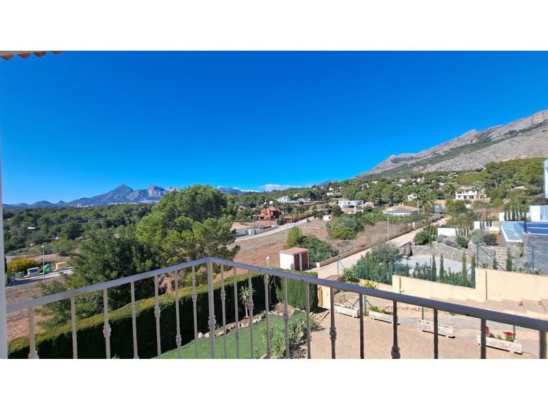 4 soverom Villa til salgs i Altea la Vella med garasje - € 1 500 000 (Ref: 8545045)