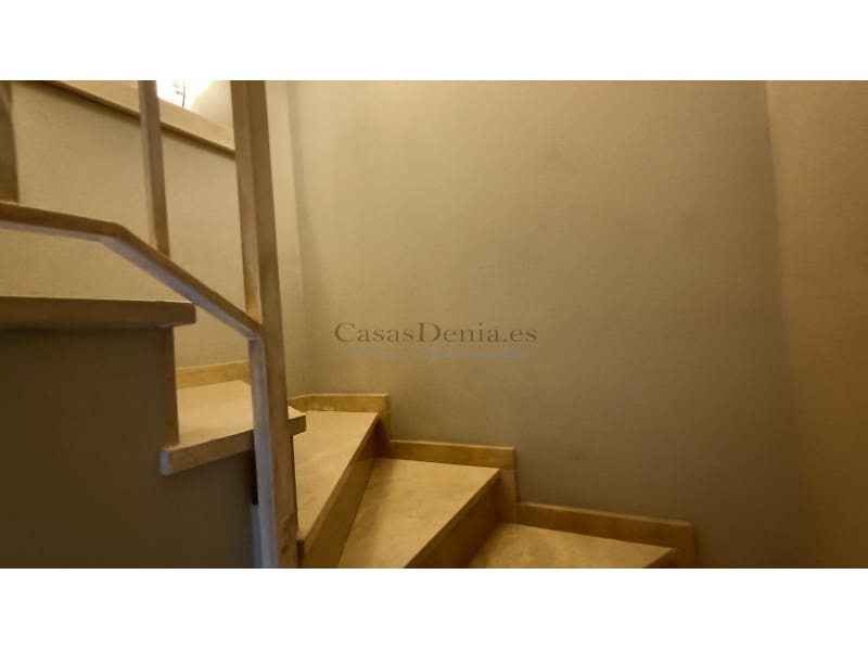 3 bedroom Penthouse for sale in Denia with garage - € 470,000 (Ref: 8551308)