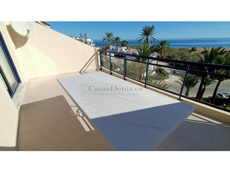 3 bedroom Penthouse for sale in Denia with garage - € 470,000 (Ref: 8551308)
