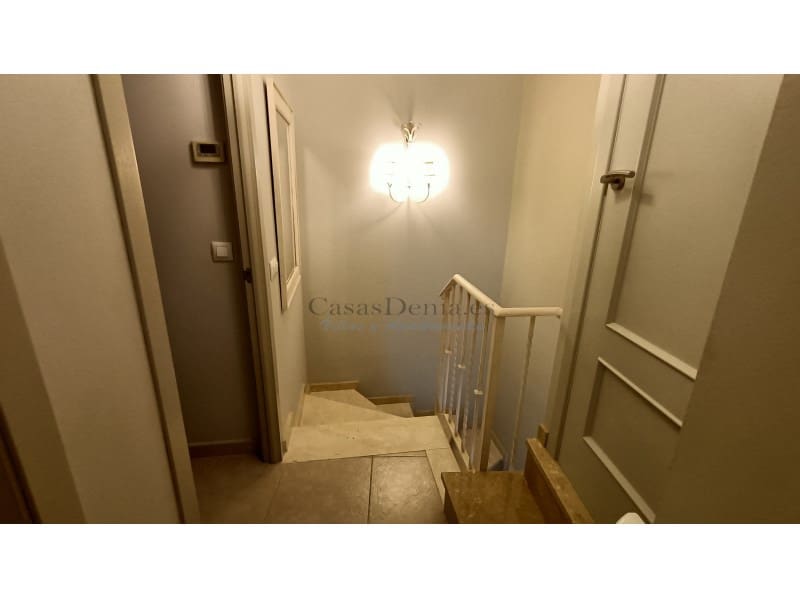 3 bedroom Penthouse for sale in Denia with garage - € 470,000 (Ref: 8551308)