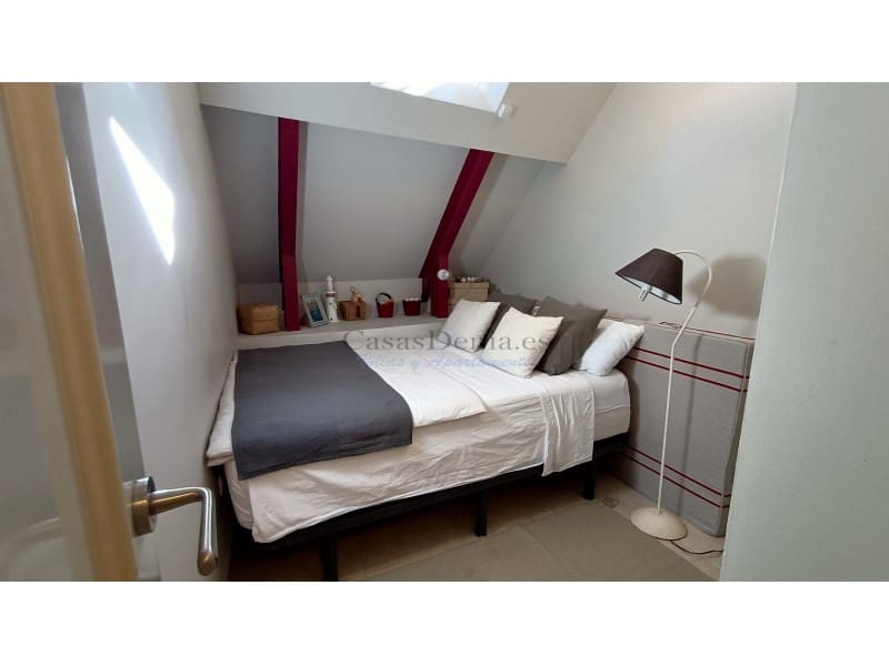 3 bedroom Penthouse for sale in Denia with garage - € 470,000 (Ref: 8551308)