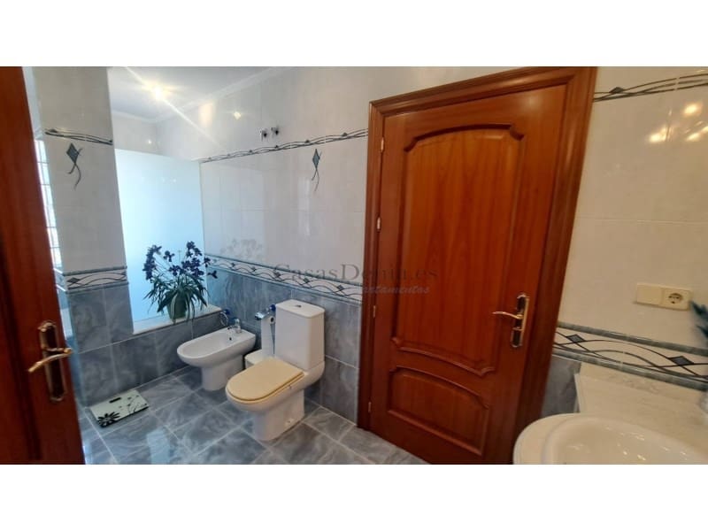 5 soveværelse Villa til salg i Orihuela Costa med swimmingpool garage - € 1.045.000 (Ref: 8611107)