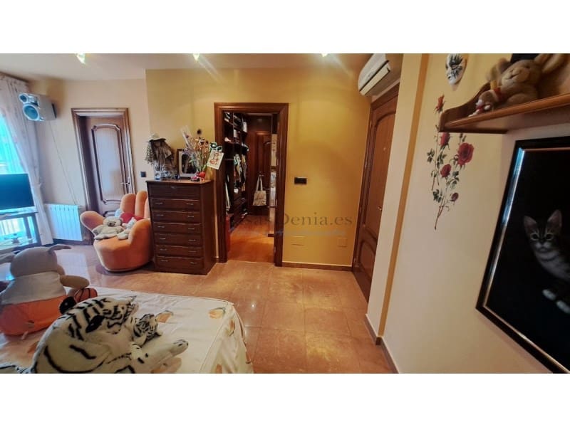 5 soveværelse Villa til salg i Orihuela Costa med swimmingpool garage - € 1.045.000 (Ref: 8611107)