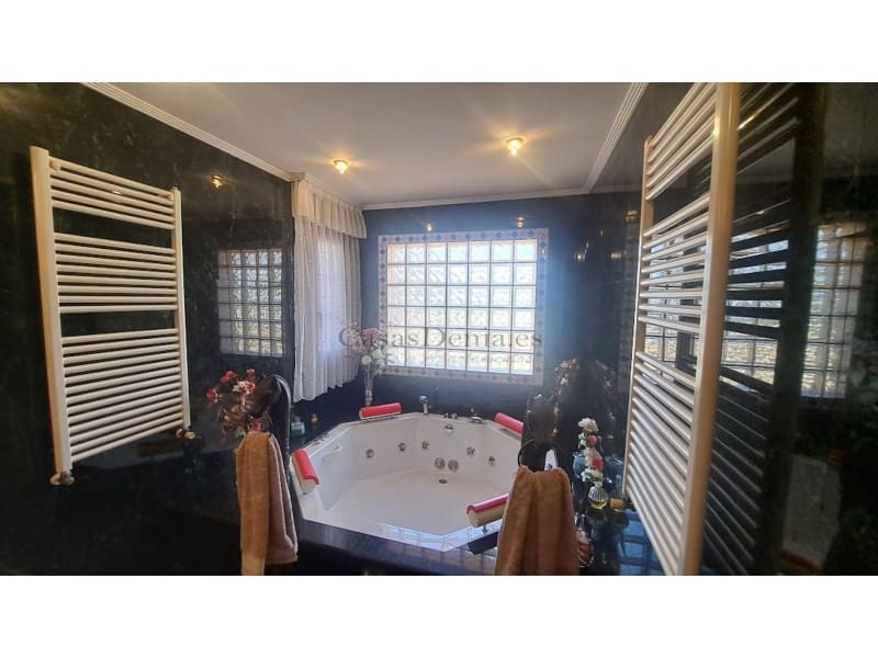 5 soveværelse Villa til salg i Orihuela Costa med swimmingpool garage - € 1.045.000 (Ref: 8611107)