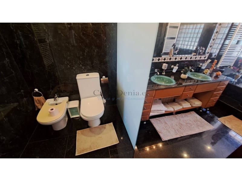 5 soveværelse Villa til salg i Orihuela Costa med swimmingpool garage - € 1.045.000 (Ref: 8611107)