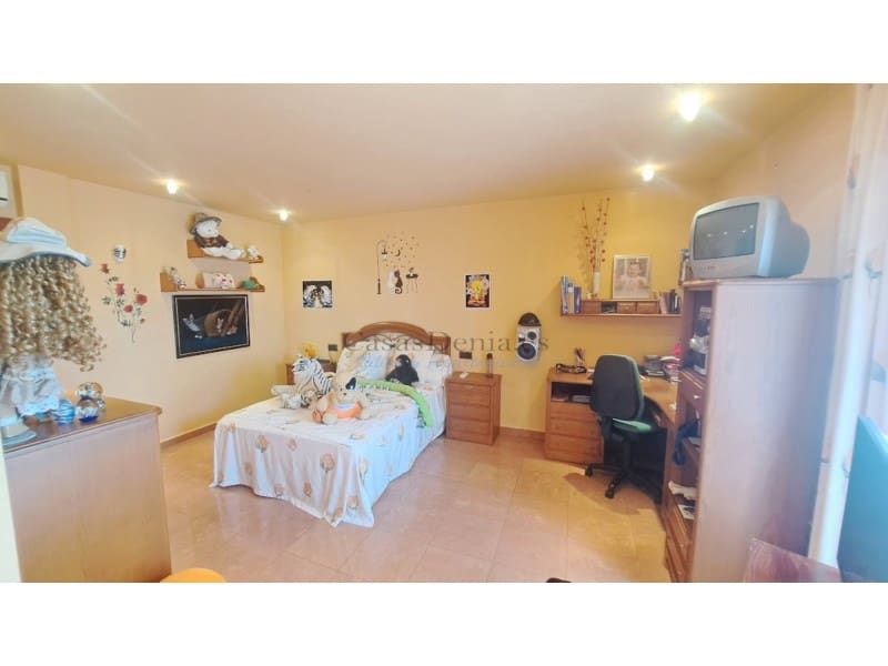 5 soveværelse Villa til salg i Orihuela Costa med swimmingpool garage - € 1.045.000 (Ref: 8611107)