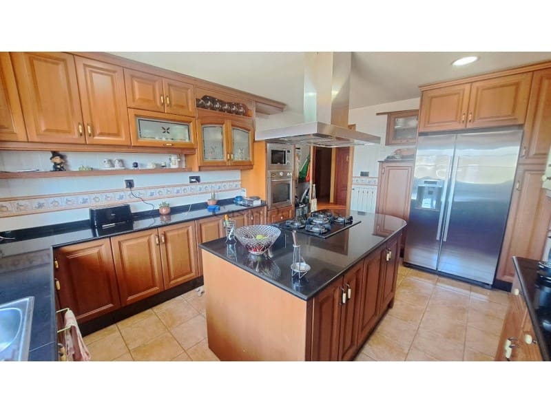 5 soveværelse Villa til salg i Orihuela Costa med swimmingpool garage - € 1.045.000 (Ref: 8611107)