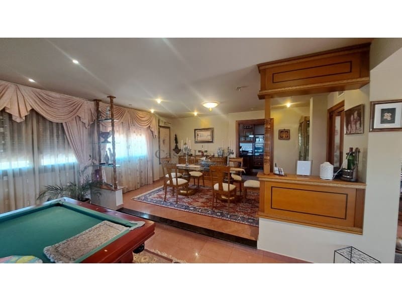 5 soveværelse Villa til salg i Orihuela Costa med swimmingpool garage - € 1.045.000 (Ref: 8611107)