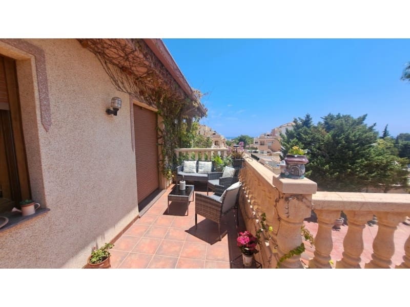 5 soveværelse Villa til salg i Orihuela Costa med swimmingpool garage - € 1.045.000 (Ref: 8611107)