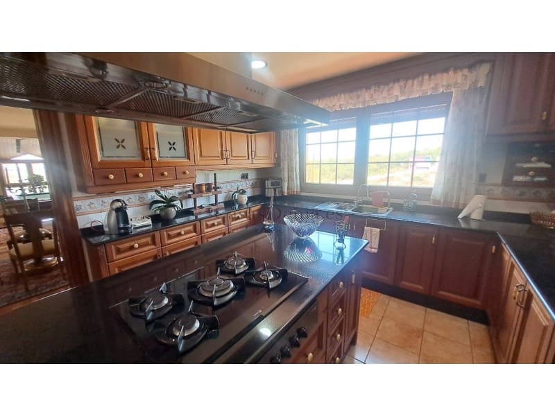 5 soveværelse Villa til salg i Orihuela Costa med swimmingpool garage - € 1.045.000 (Ref: 8611107)