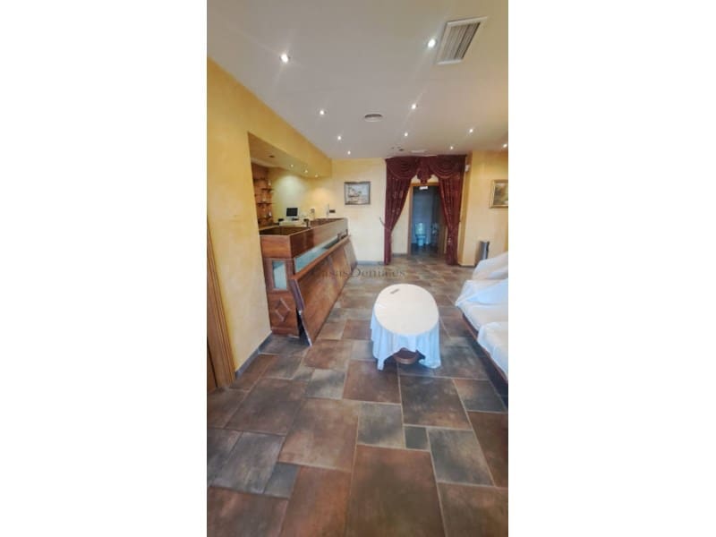 5 soveværelse Villa til salg i Orihuela Costa med swimmingpool garage - € 1.045.000 (Ref: 8611107)