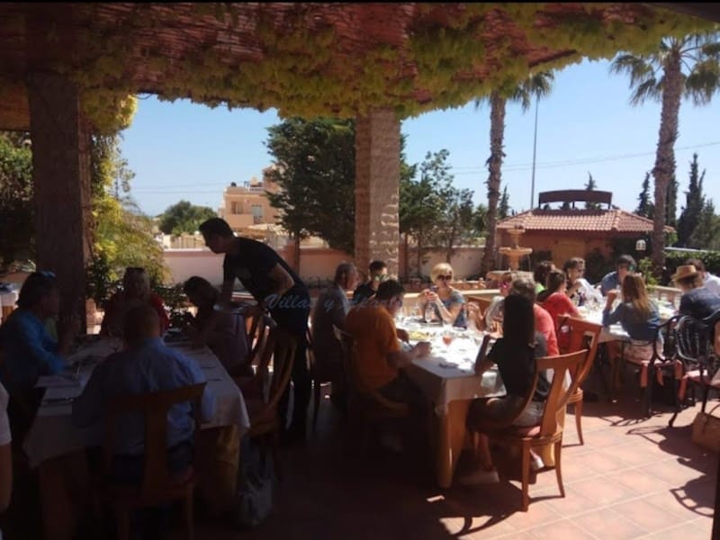 5 soveværelse Villa til salg i Orihuela Costa med swimmingpool garage - € 1.045.000 (Ref: 8611107)