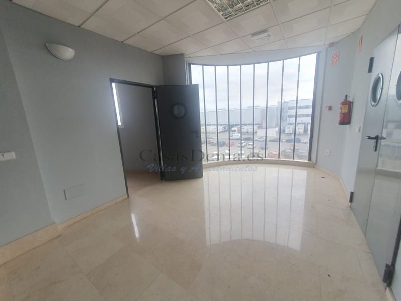 Erhverv til salg i Getafe - € 2.500.000 (Ref: 8628567)