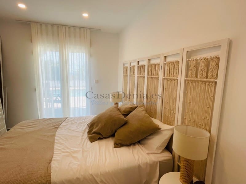 3 chambre Villa/Maison à vendre à Denia avec piscine - 785 000 € (Ref: 8776329)