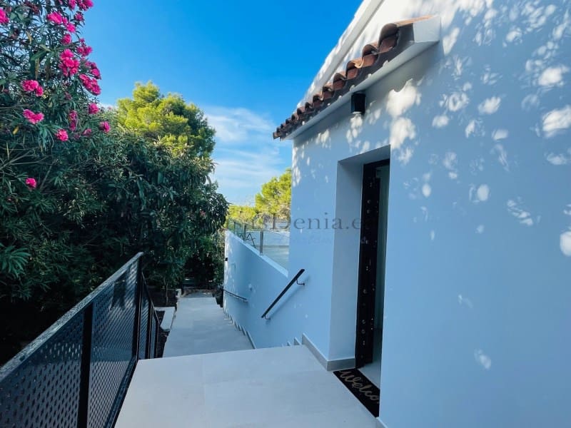 3 chambre Villa/Maison à vendre à Denia avec piscine - 785 000 € (Ref: 8776329)