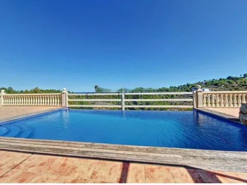 4 soveværelse Villa til salg i Denia med garage - € 730.000 (Ref: 8947627)