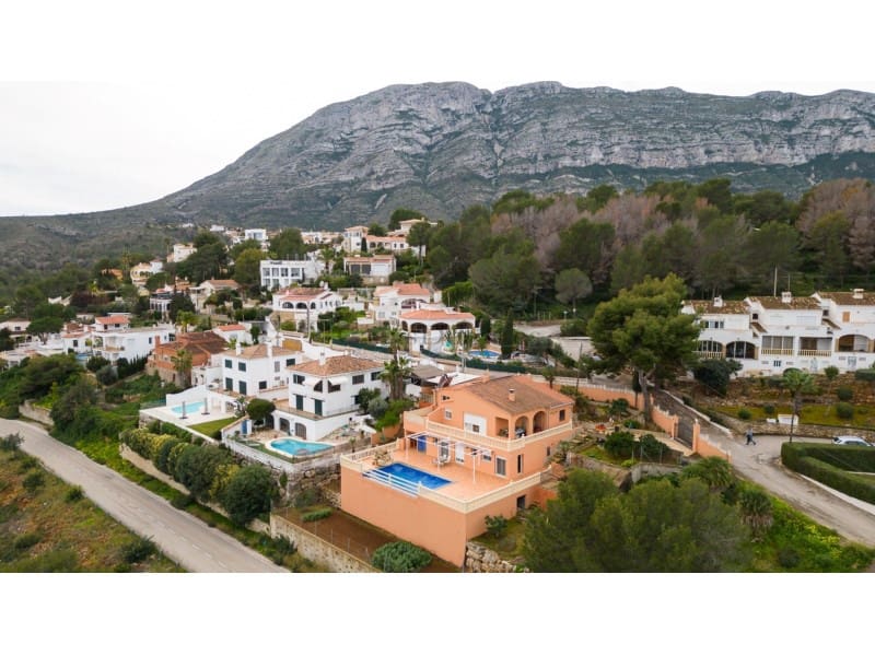 4 soveværelse Villa til salg i Denia med garage - € 730.000 (Ref: 8947627)