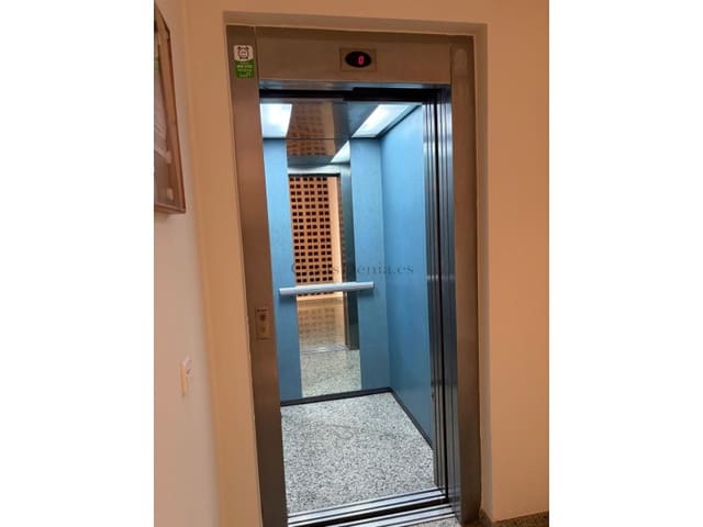 3 sypialnia Apartament na sprzedaż w Centro Urbano, Dénia z garażem - 285 000 € (Ref: 8957382)