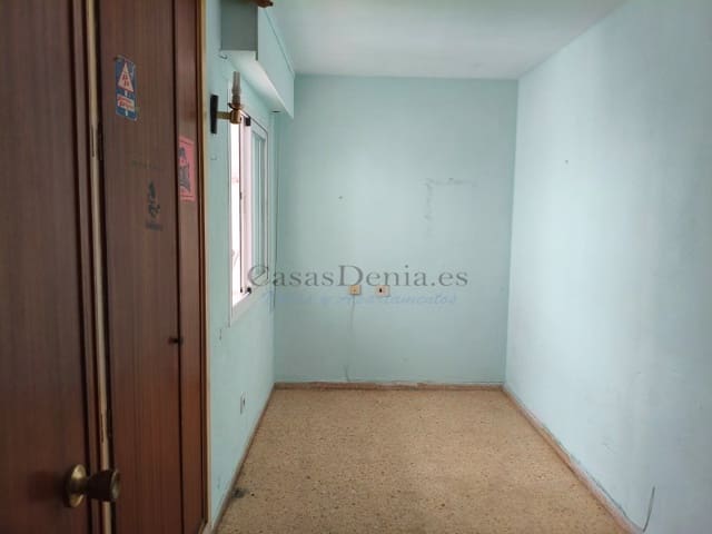 3 soveværelse Lejlighed til salg i Centro Urbano, Dénia - € 169.000 (Ref: 9202679)