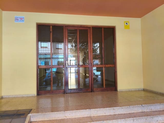 3 soveværelse Lejlighed til salg i Centro Urbano, Dénia - € 169.000 (Ref: 9202679)