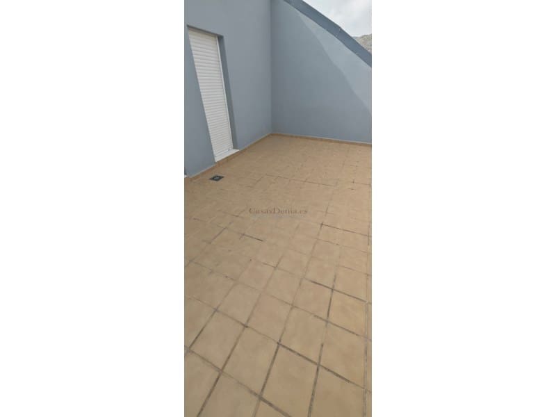 4 soveværelse Penthouse til salg i Pedreguer med garage - € 260.000 (Ref: 9218799)