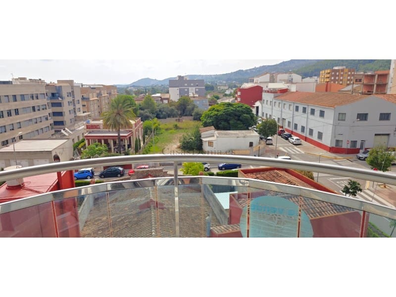 4 soveværelse Penthouse til salg i Pedreguer med garage - € 260.000 (Ref: 9218799)