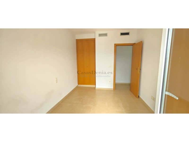 4 soveværelse Penthouse til salg i Pedreguer med garage - € 260.000 (Ref: 9218799)