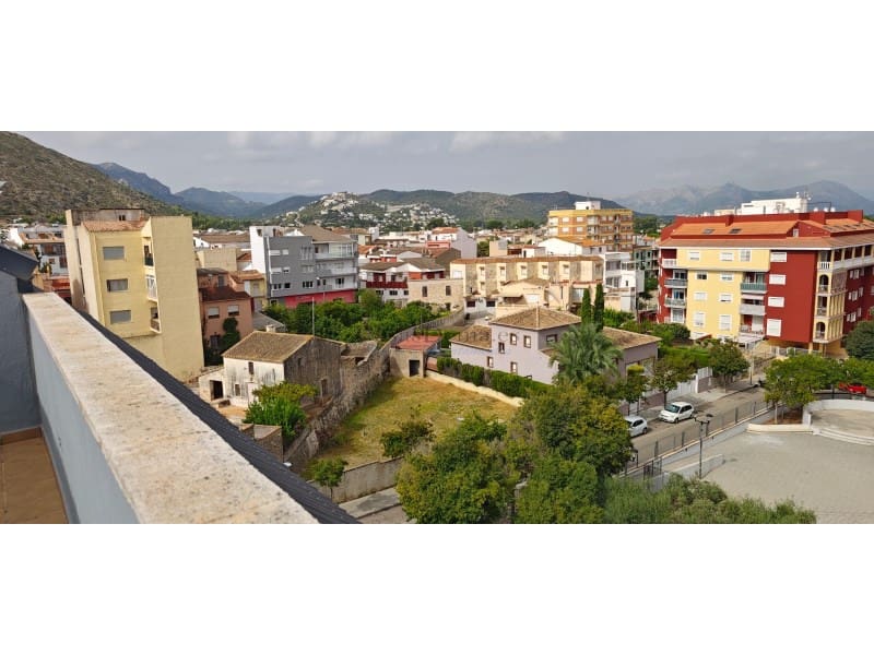 4 soveværelse Penthouse til salg i Pedreguer med garage - € 260.000 (Ref: 9218799)