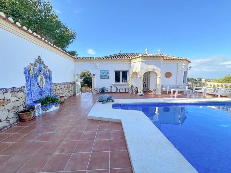 4 camera da letto Villa in vendita in Denia con piscina garage - 890.000 € (Rif: 9294474)