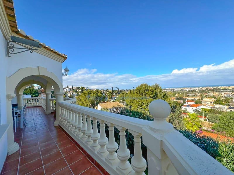 4 camera da letto Villa in vendita in Denia con piscina garage - 890.000 € (Rif: 9294474)