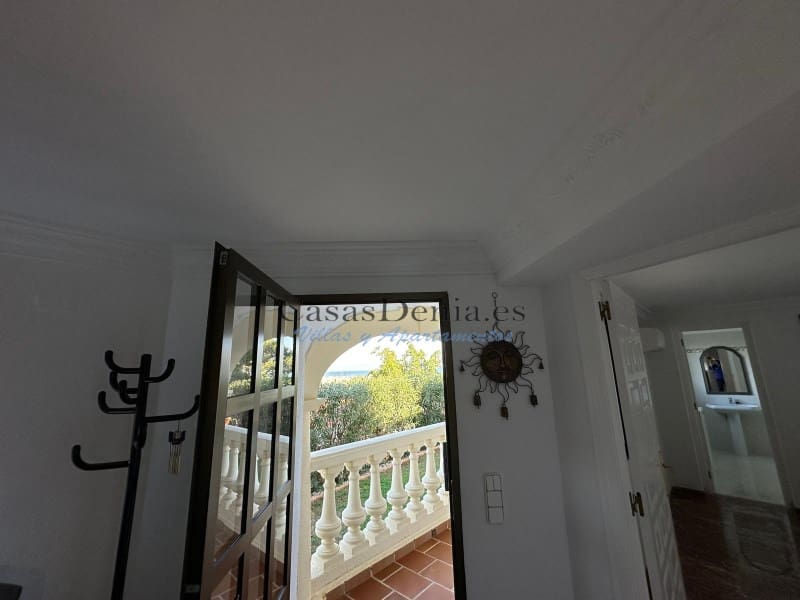 4 camera da letto Villa in vendita in Denia con piscina garage - 890.000 € (Rif: 9294474)