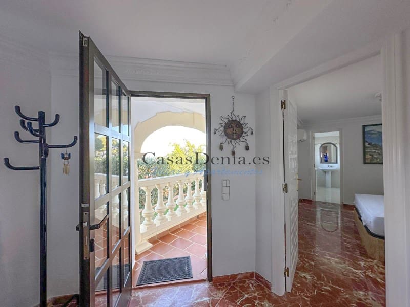 4 camera da letto Villa in vendita in Denia con piscina garage - 890.000 € (Rif: 9294474)