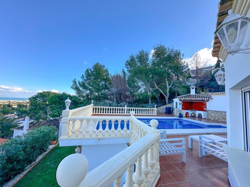 4 camera da letto Villa in vendita in Denia con piscina garage - 890.000 € (Rif: 9294474)