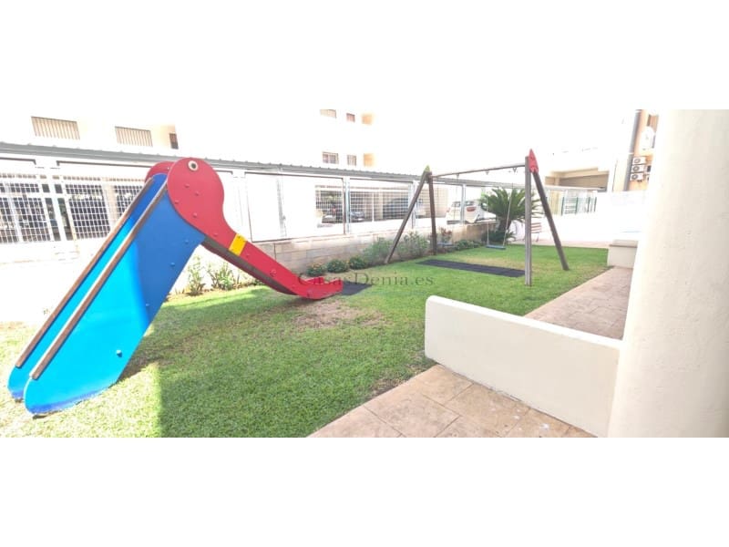 2 sovrum Lägenhet till salu i Denia med garage - 279 900 € (Ref: 9379261)