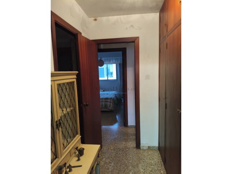 Piso de 3 habitaciones en Dénia en venta - 280.000 € (Ref: 9468424)