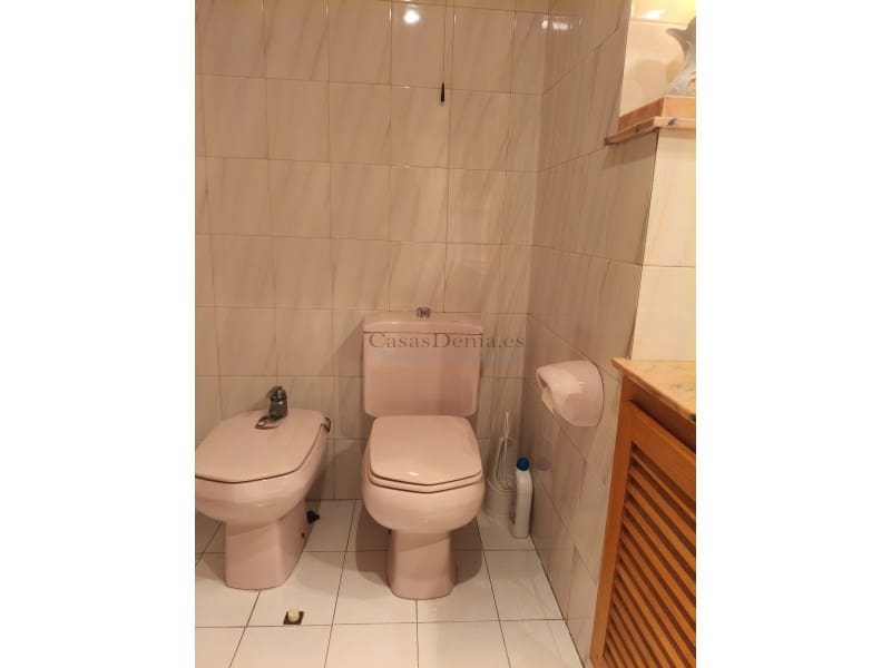 Piso de 3 habitaciones en Dénia en venta - 280.000 € (Ref: 9468424)