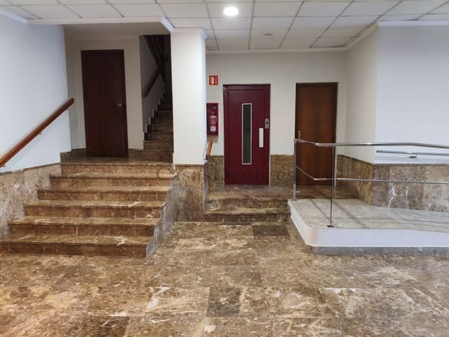 Piso de 3 habitaciones en El Puerto, Dénia en venta - 280.000 € (Ref: 9468424)