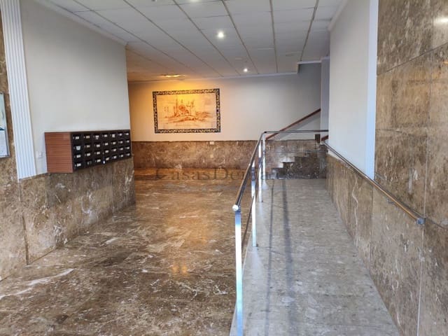 Piso de 3 habitaciones en El Puerto, Dénia en venta - 280.000 € (Ref: 9468424)