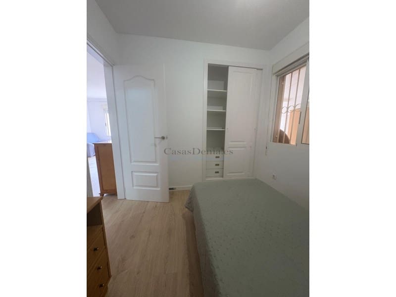 2 bedroom Apartment for sale in Denia with garage - € 193,000 (Ref: 9481312)