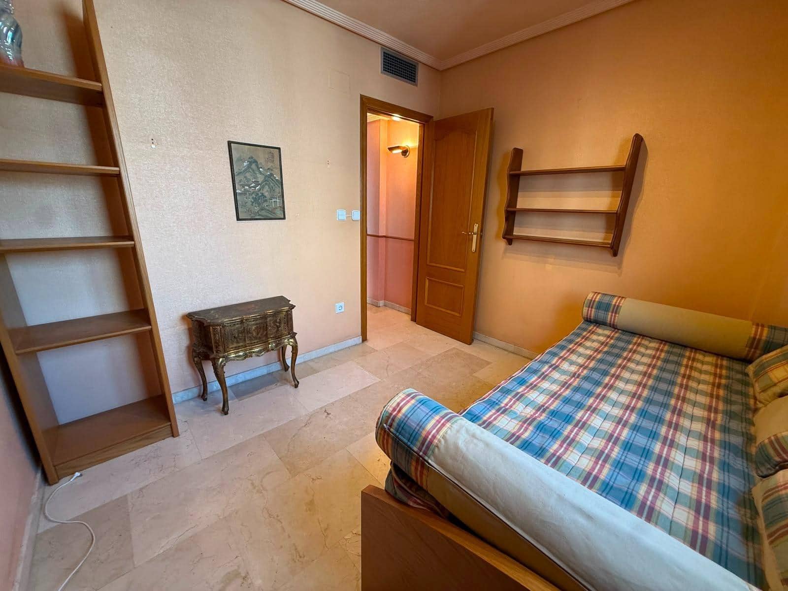 Ático de 2 habitaciones en Alicante / Alacant ciudad en alquiler con garaje - 1.200 € (Ref: 10009158)