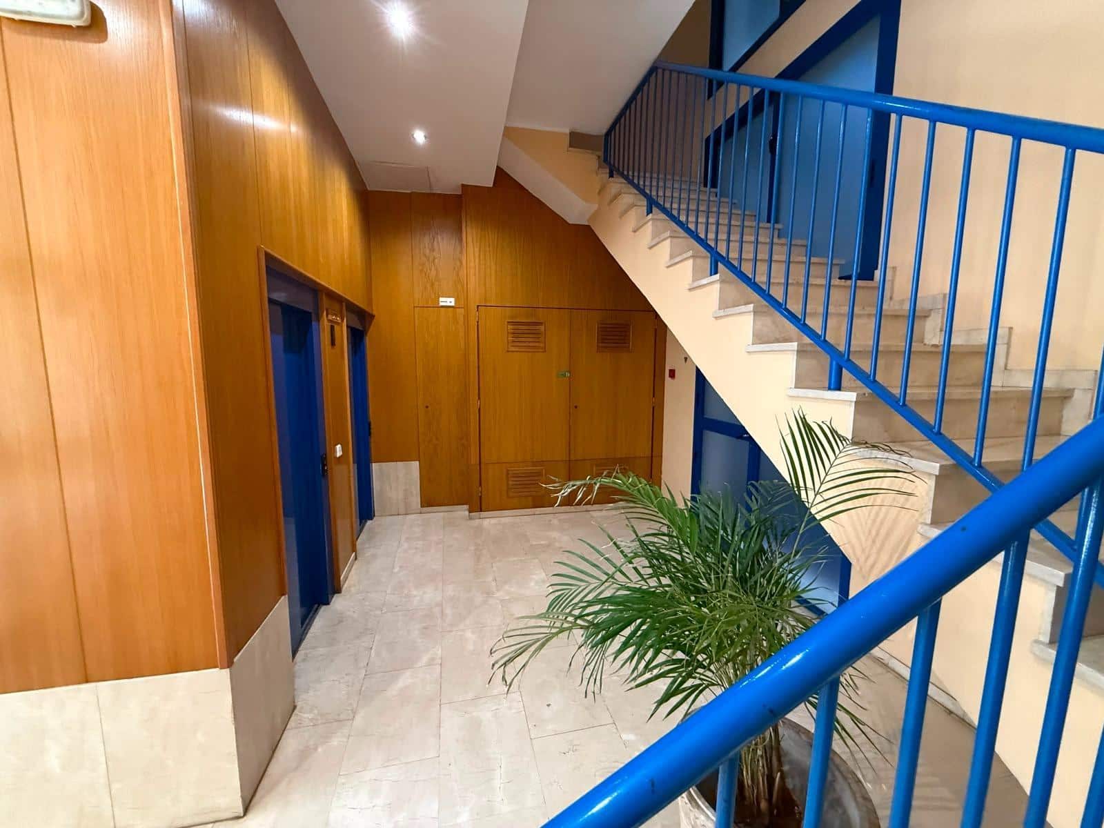 Ático de 2 habitaciones en Alicante / Alacant ciudad en alquiler con garaje - 1.200 € (Ref: 10009158)