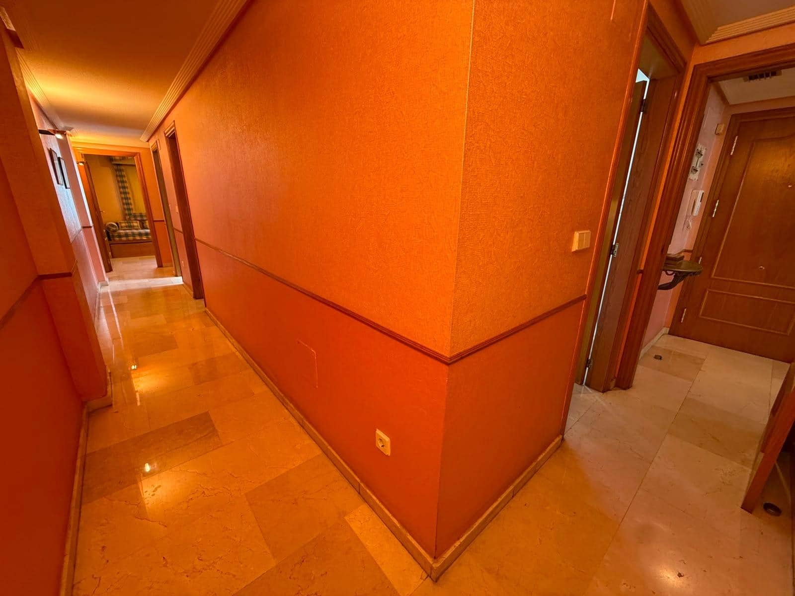Ático de 2 habitaciones en Alicante / Alacant ciudad en alquiler con garaje - 1.200 € (Ref: 10009158)