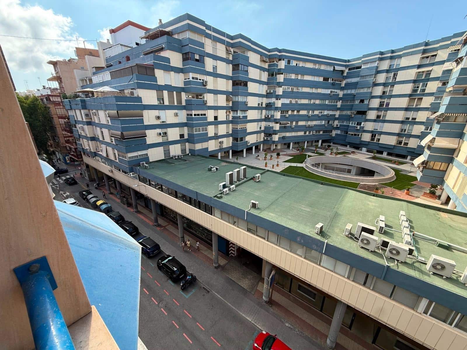 Ático de 2 habitaciones en Alicante / Alacant ciudad en alquiler con garaje - 1.200 € (Ref: 10009158)