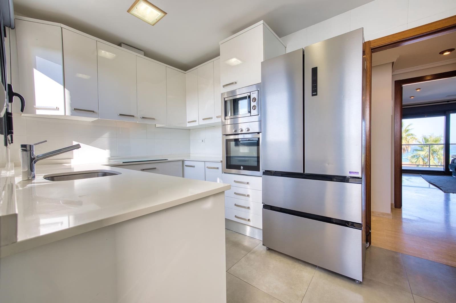 3 bedroom Flat for sale in Playa de Muchavista with pool garage - € 670,000 (Ref: 10011519)
